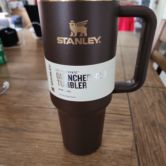 Stanley Dark Brown Quencher H2.0 Tumbler - Picture 1 of 2